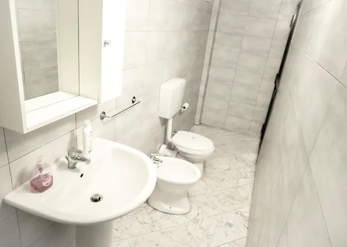 Comfortable In The Center Apartament Turyn